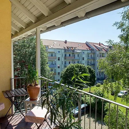 Wohlfuehlen Mit Grossem Balkon Lägenhet