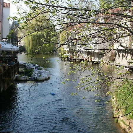 Wohlfuehlen Mit Grossem Balkon