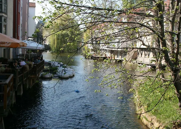 Wohlfuehlen Mit Grossem Balkon